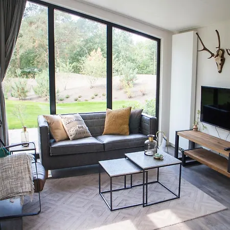 Chalet Modern Near De Veluwe National Park Otterlo